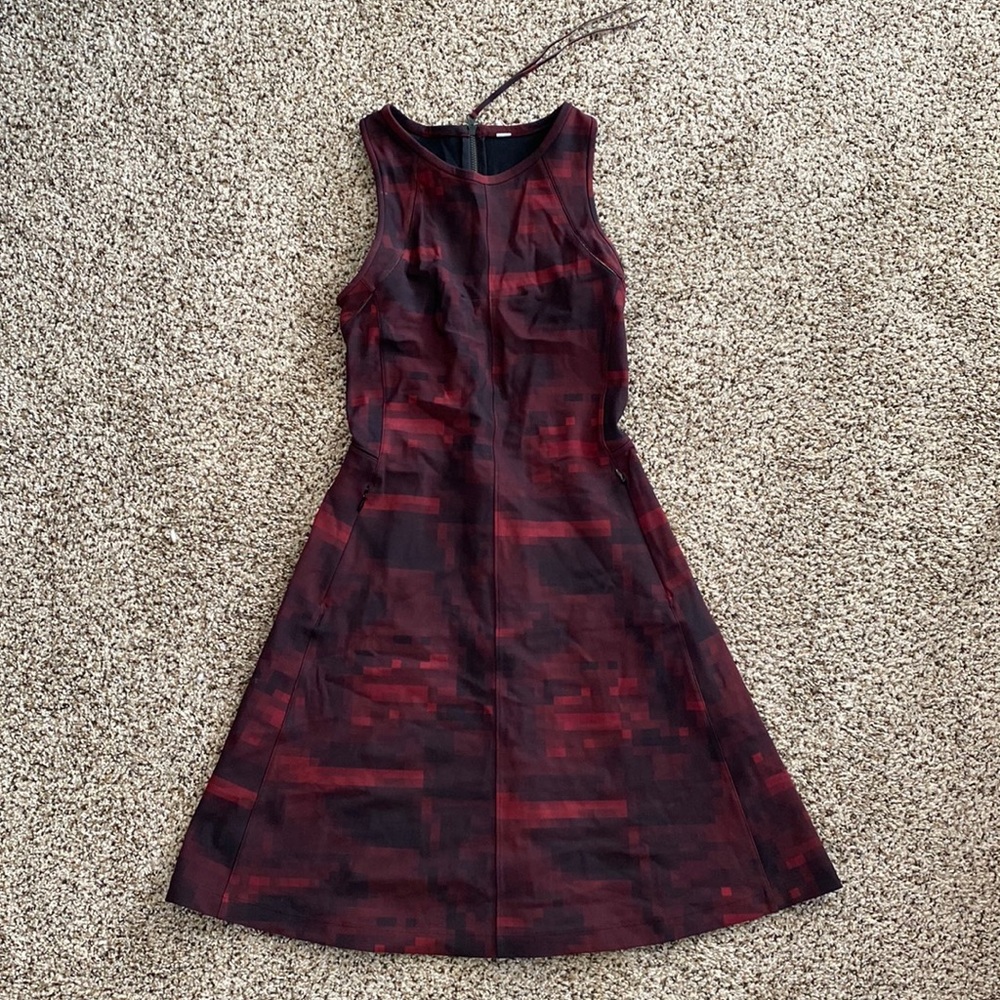 Lululemon athletic dress